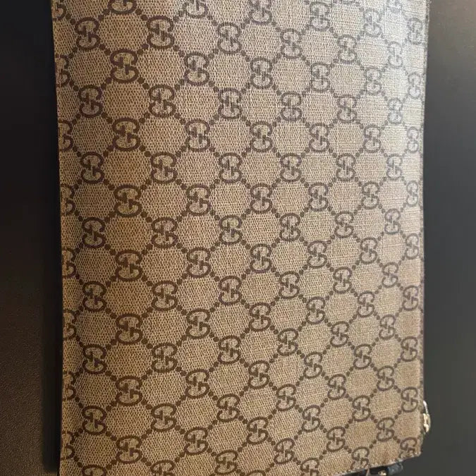 [BUNJANG] Gucci Bee Clutch Bag / 구찌 꿀벌 클러치백