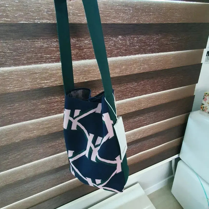 [BUNJANG] Hazzys Knit Shoulder Bag Navy Pink / 헤지스 니트 숄더백 네이비 핑크 새상품