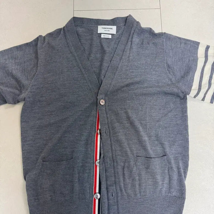 [SOLD OUT] 톰브라운 사선완장 가디건 5 size 판매합니다