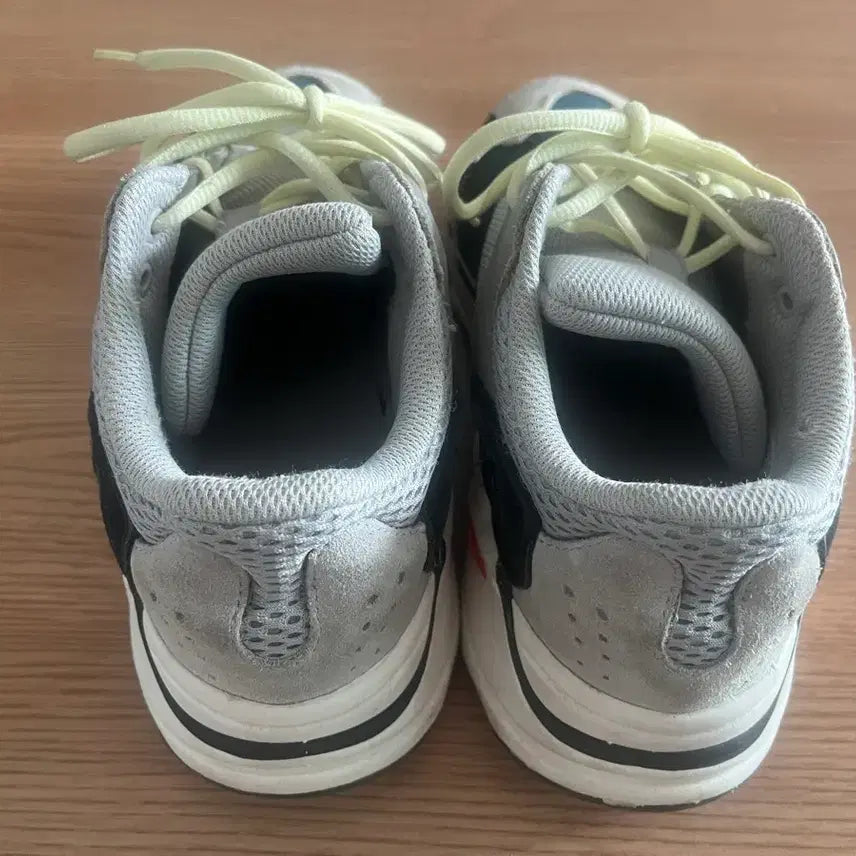 [BUNJANG] Adidas Yeezy Boost 700 Wave Runner Solid Grey / 아디다스 이지 부스트 700 웨이브 러너 솔리드 그레이 2021/2022
