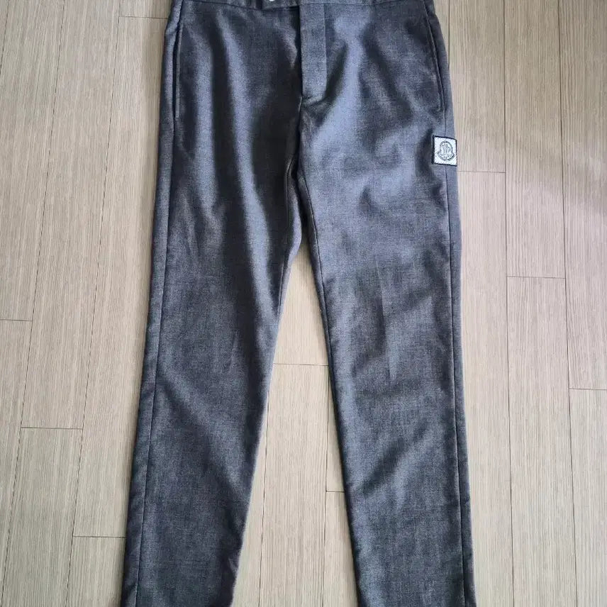[BUNJANG] Moncler Grey Trousers / 몽클레어 그레이 바지