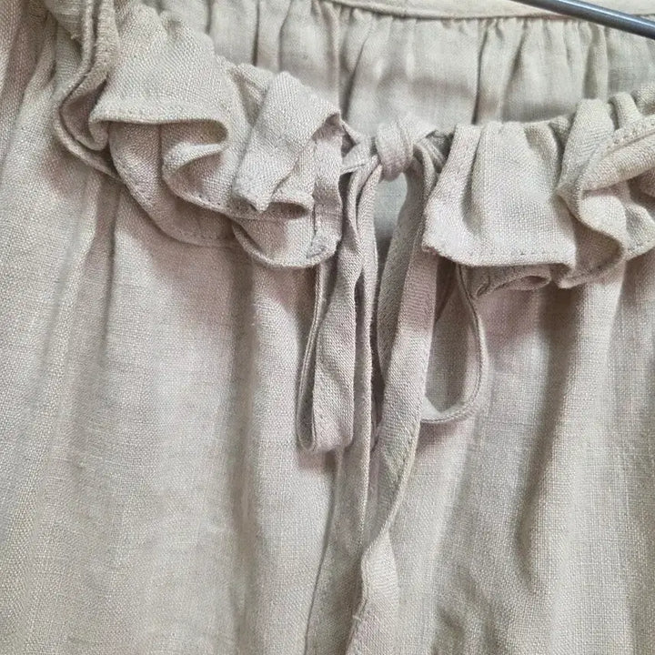 [BUNJANG] Frill Neck Linen Blouse - Ivory / 프릴넥 린넨 블라우스 아이보리