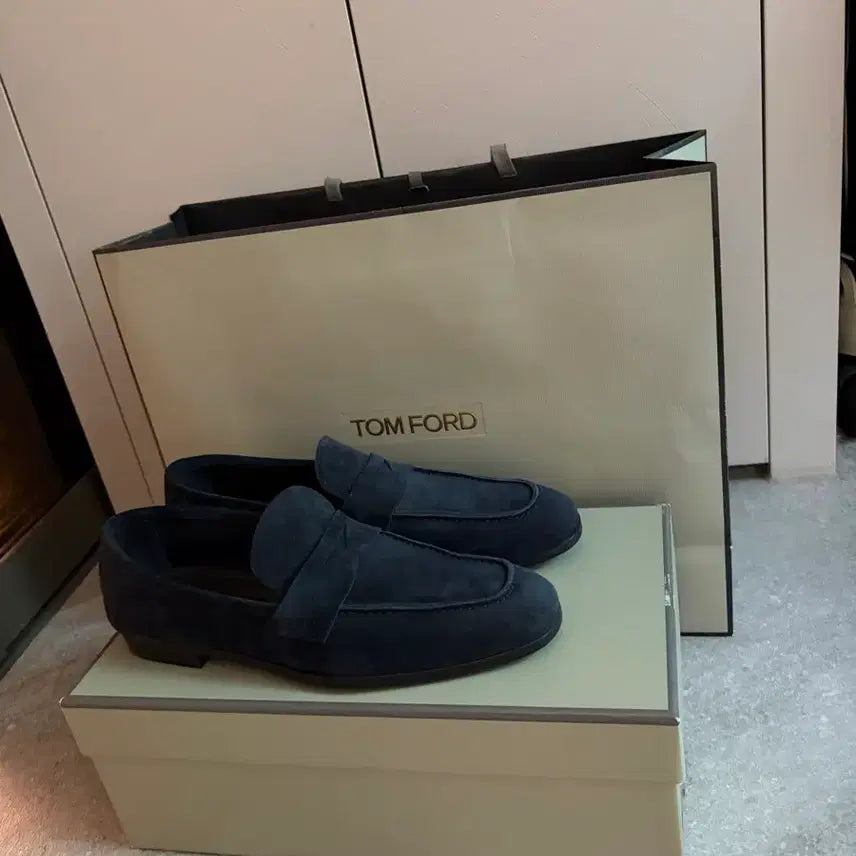 [BUNJANG] Tom Ford Suede Loafers Dark Navy Size 8 / 톰포드 스웨이드 로퍼 새제품 다크네이비 8 사이즈
