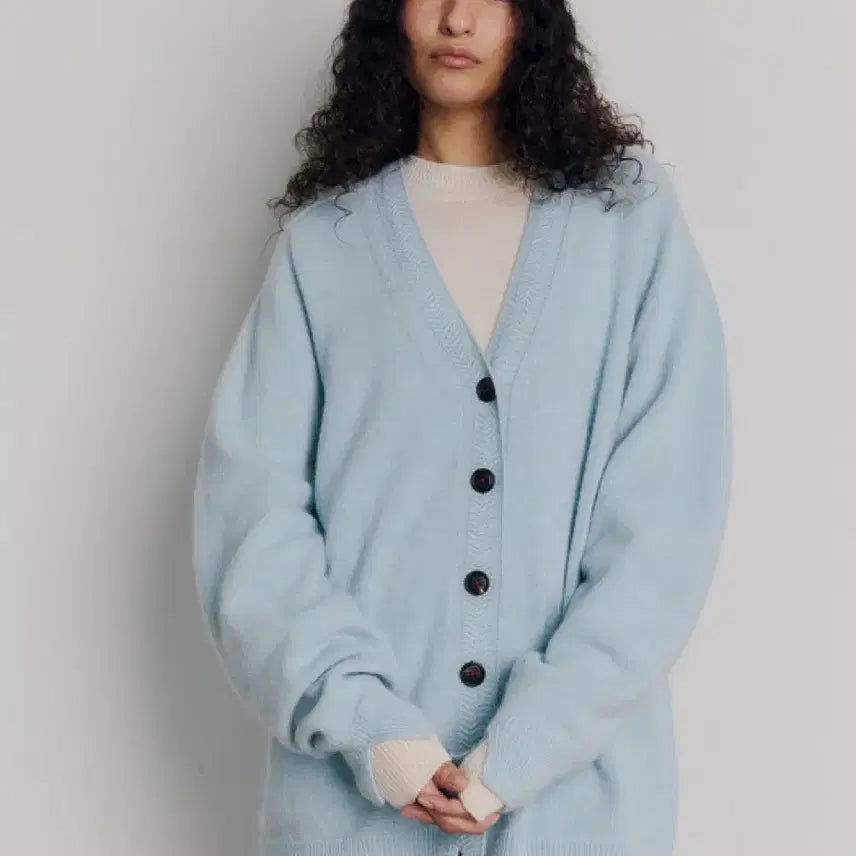 [BUNJANG] Maggie Demure Oversized Fit Cardigan / 매기 드뮤어 루즈핏 가디건