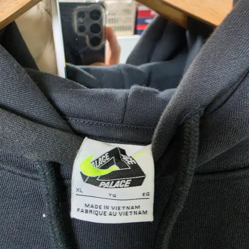 [BUNJANG] Palace Nike Collaboration Hoodie / 팔라스 나이키 후드