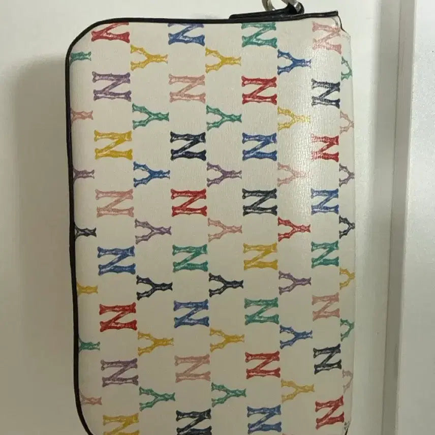 [BUNJANG] MLB New York Yankees Monogram Rainbow Hoodie Bag / MLB 뉴욕양키스 모노그램 레인보우 후디백