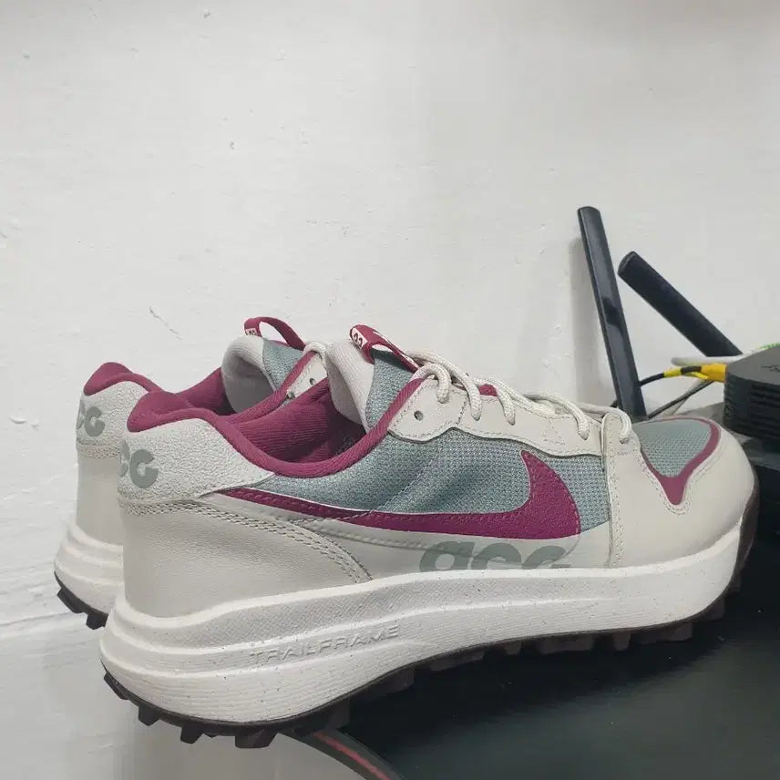 [BUNJANG] Nike ACG Trailframe Sneakers Purple / 나이키 ACG 트레일프레임 운동화 퍼플(250)