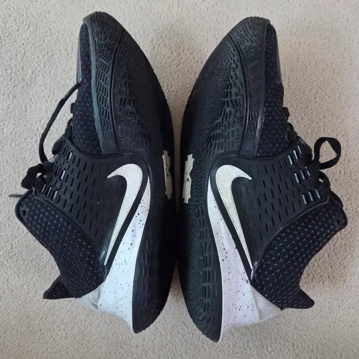 [BUNJANG] Nike Kyrie Low 2 Basketball Shoes / 나이키 카이리 로우2 농구화 블랙
