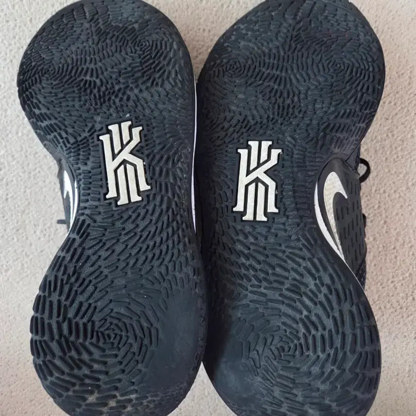[BUNJANG] Nike Kyrie Low 2 Basketball Shoes / 나이키 카이리 로우2 농구화 블랙