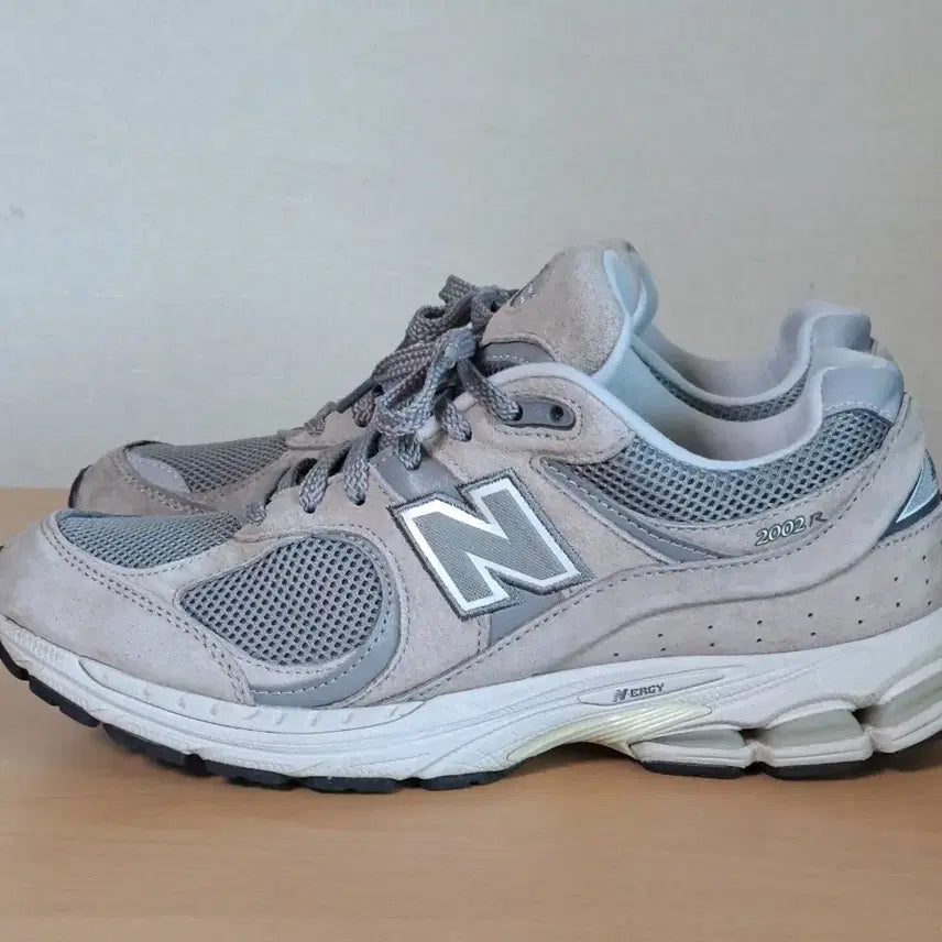 [BUNJANG] New Balance 2002R D (275) / 뉴발란스 275 2002R D