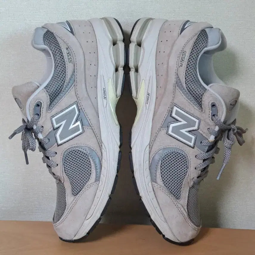 [BUNJANG] New Balance 2002R D (275) / 뉴발란스 275 2002R D