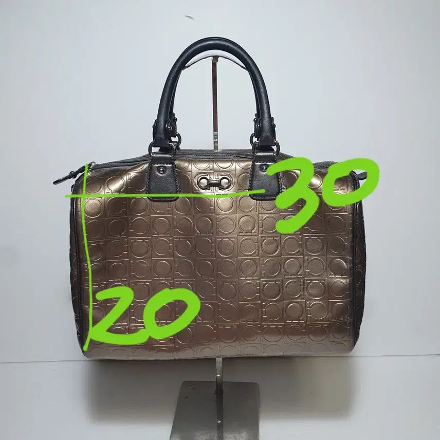 [BUNJANG] Ferragamo Silver Logo Tote Bag / 정품 ㅡ페라가모 ㅡ은장.로고.토트백