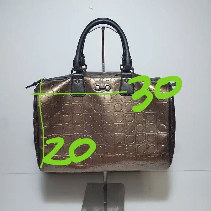 [BUNJANG] Ferragamo Silver Logo Tote Bag / 정품 ㅡ페라가모 ㅡ은장.로고.토트백
