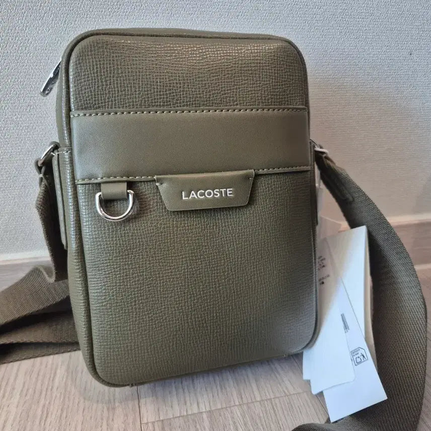 [BUNJANG] Lacoste Olive Green Crossbody Bag / 라코스테 올리브색 크로스백 (사용x,택o)