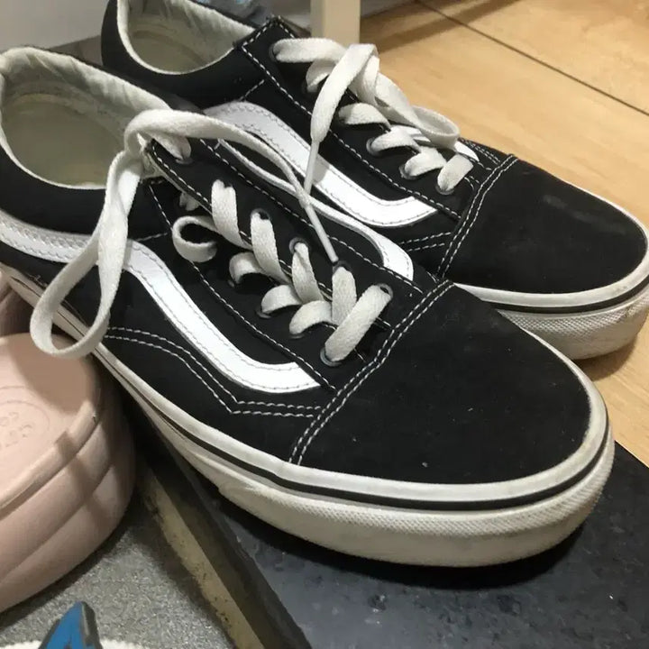 [BUNJANG] Vans Old Skool Black Sneakers (235) / 반스 올드스쿨 블랙 235
