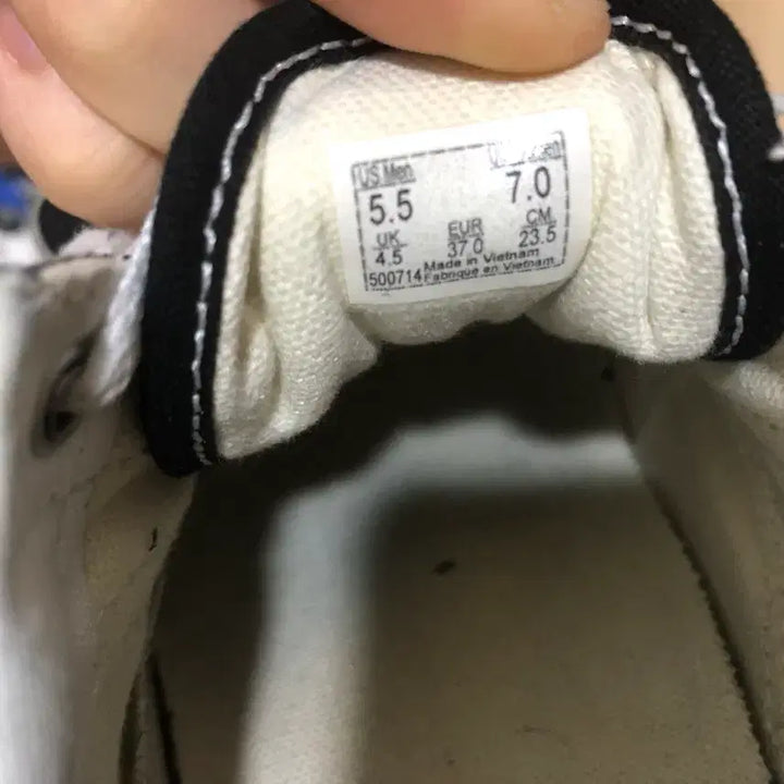 [BUNJANG] Vans Old Skool Black Sneakers (235) / 반스 올드스쿨 블랙 235