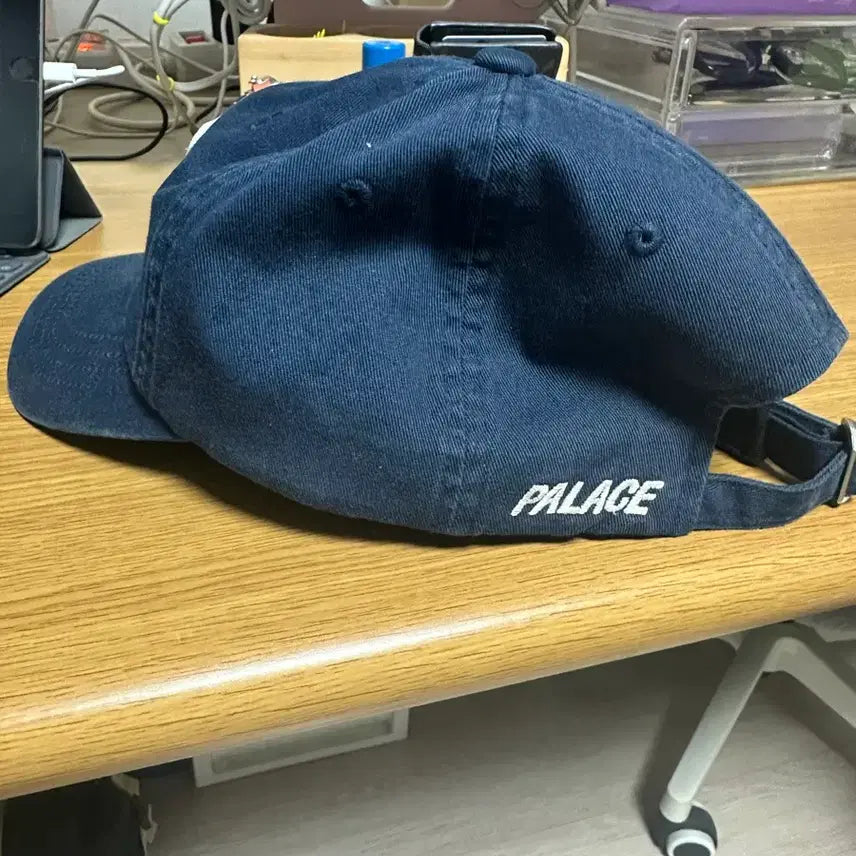 [SOLD OUT] PALACE 팔라스 P 로고 볼캡 네이비