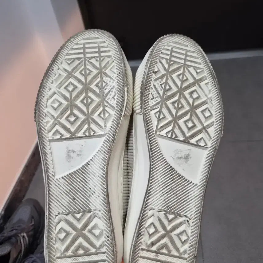 [BUNJANG] Catchball Corduroy Sneakers / 캐치볼 코듀로이 스니커즈