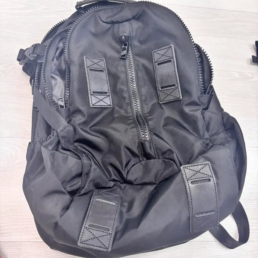 [BUNJANG] F/CE Travel Backpack Black / F/CE 트래블 백팩 블랙 저렴하게 판매합니다.!
