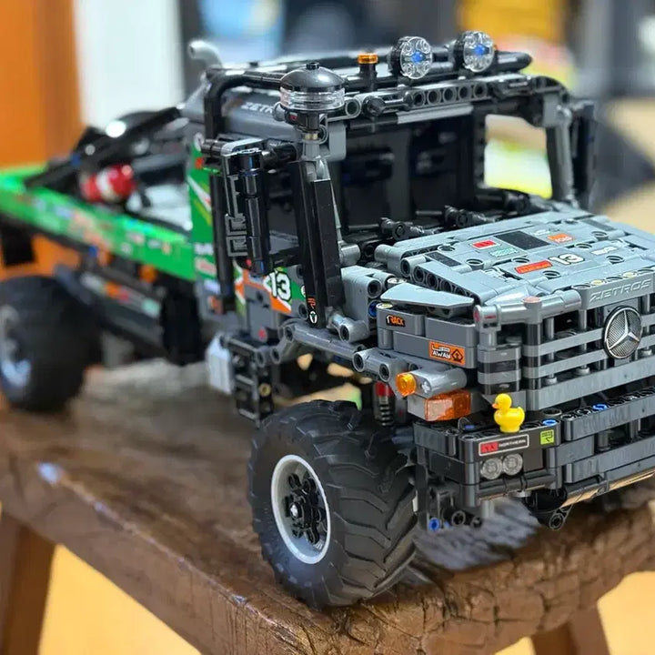 [SOLD OUT] (완성품)레고 테크닉 벤츠 Zetros 트럭 42129