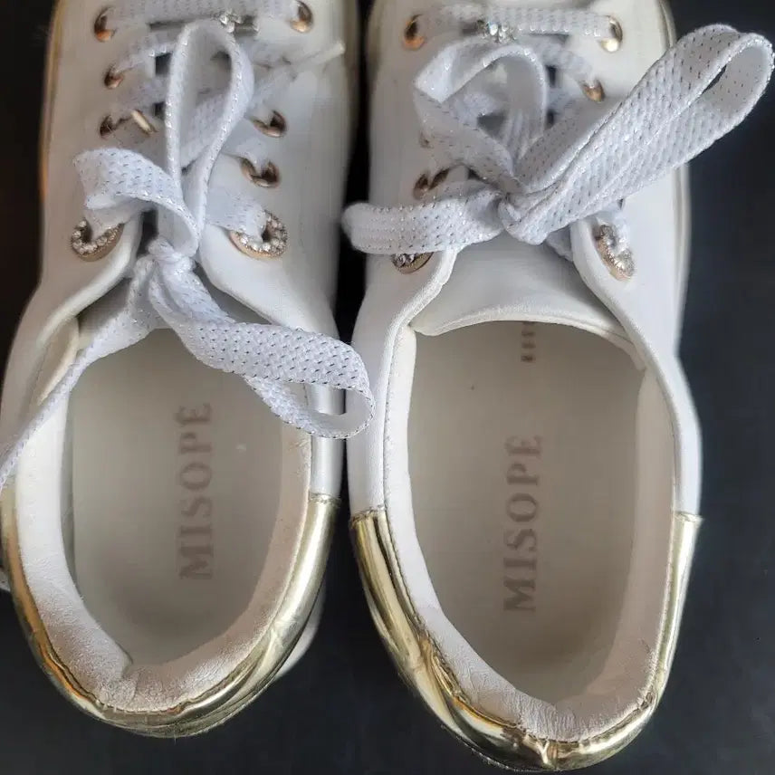 [BUNJANG] MISOPE White Gold Point Sneakers (230cm) / 미소페 화이트 골드 포인트 스니커즈(230cm)