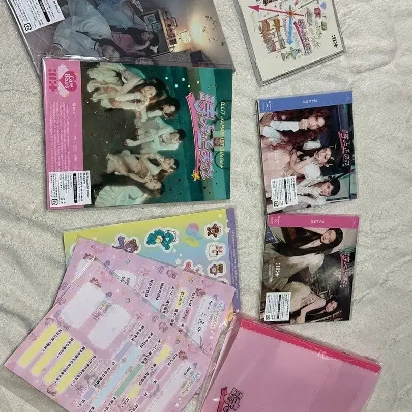 [BUNJANG] ILLIT Toki Yo Tomorrow Album + Photocard + Candy Keyring Set / 아일릿 토키요토마레 앨범 포카 사탕키링 세트