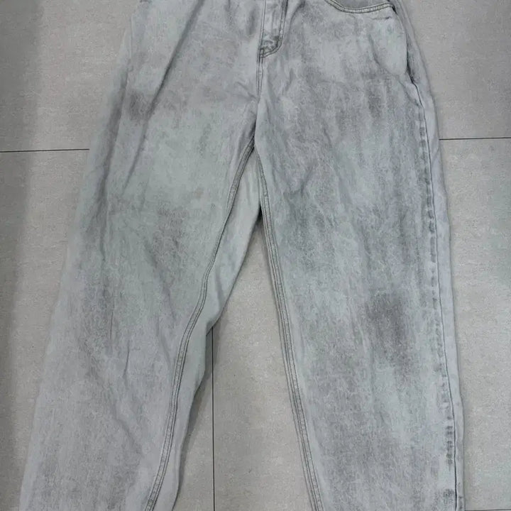 [BUNJANG] Weekenders Light Wash Denim Pants / 위켄더스 데님팬츠