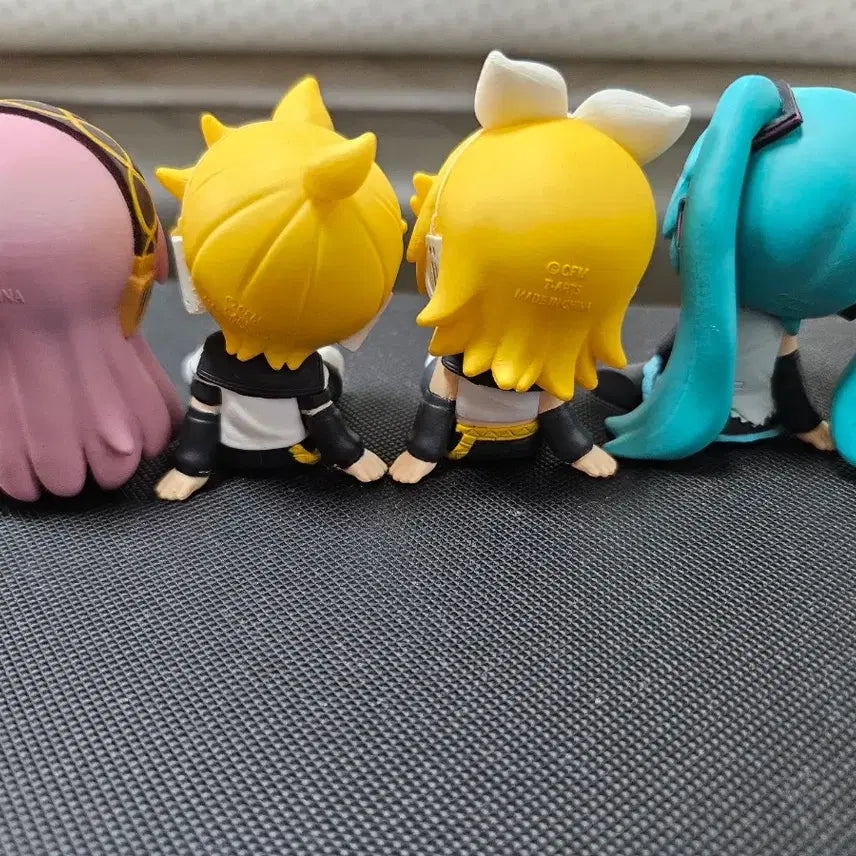 [SOLD OUT] 보컬로이드 하츠네미쿠 어깨쿵 꾸벅꾸벅 가챠 일괄 판매