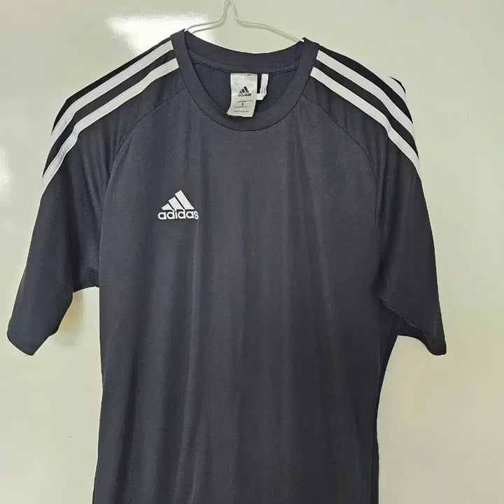 [BUNJANG] Adidas 3-Stripes Short Sleeve T-Shirt Black L / 아디다스 삼선 반팔 티셔츠 블랙 L