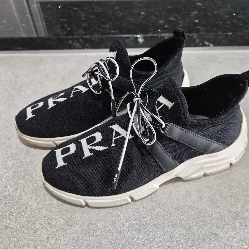 [BUNJANG] Prada Sneakers 36 (230) - Black / 프라다 스니커즈 36(230)