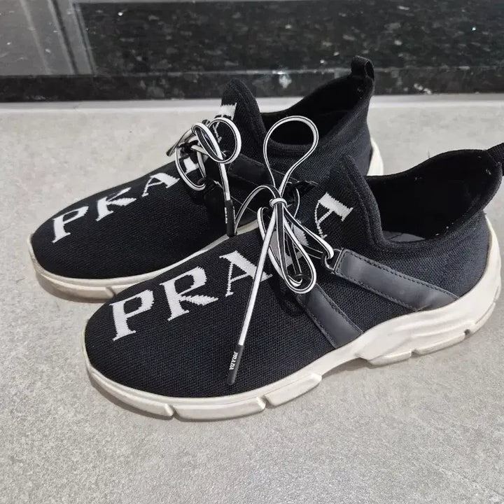 [BUNJANG] Prada Sneakers 36 (230) - Black / 프라다 스니커즈 36(230)