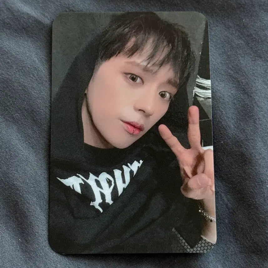 [BUNJANG] DKB D1 What The Hell Everline Popup MD Grip Talk POB Photocard / 다크비 디원 왓더헬 에버라인 팝업 엠디 그립톡 특전 포카