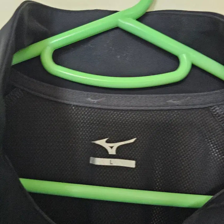 [BUNJANG] Mizuno Black/Gray Functional Windbreaker Jacket L / 미즈노 블랙/그레이 기능성  자켓 L