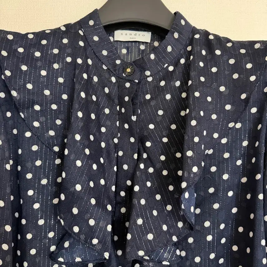 [BUNJANG] Sandro Jabo Collar Dot Blouse / 산드로 자보 칼라 도트 셔츠 블라우스