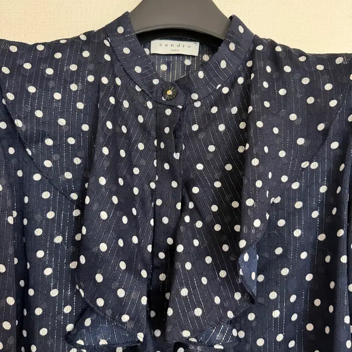 [BUNJANG] Sandro Jabo Collar Dot Blouse / 산드로 자보 칼라 도트 셔츠 블라우스