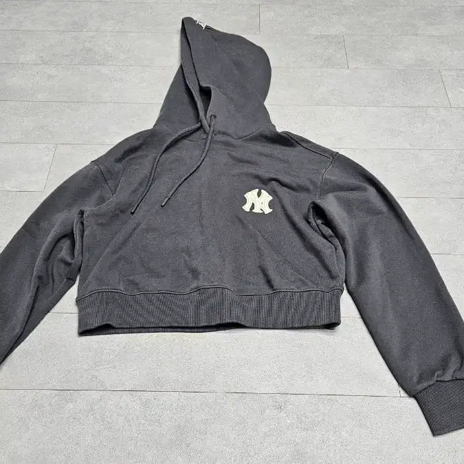[BUNJANG] MLB Crop Hoodie S / MLB 크롭 후드티 S