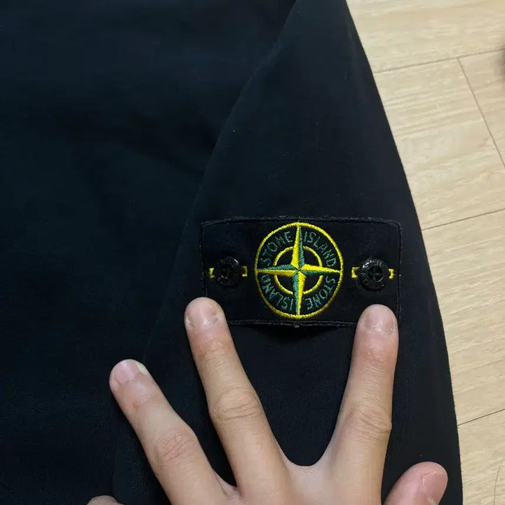 [BUNJANG] Stone Island Sweatshirt Black L Size / [A급/L사이즈] 스톤아일랜드 맨투맨 블랙 L사이즈