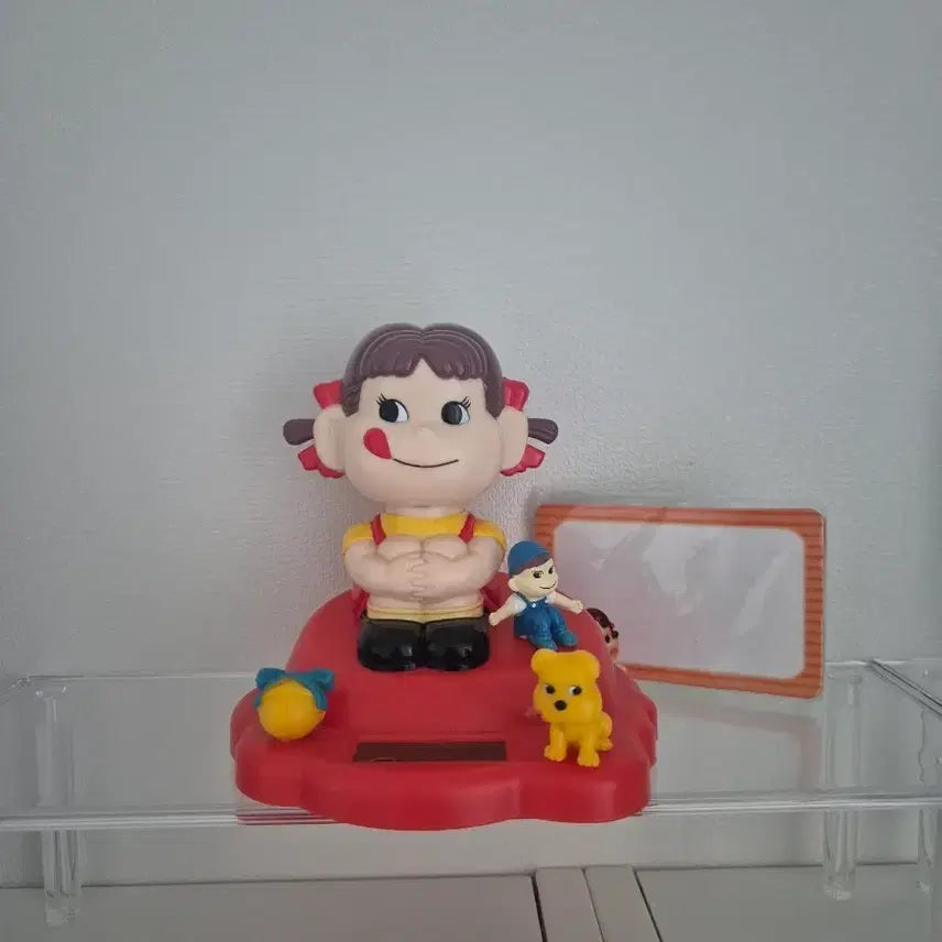 [BUNJANG] Peko-chan Solar Powered Figure (Decorative) / 페코짱 태양열 피규어 장식용