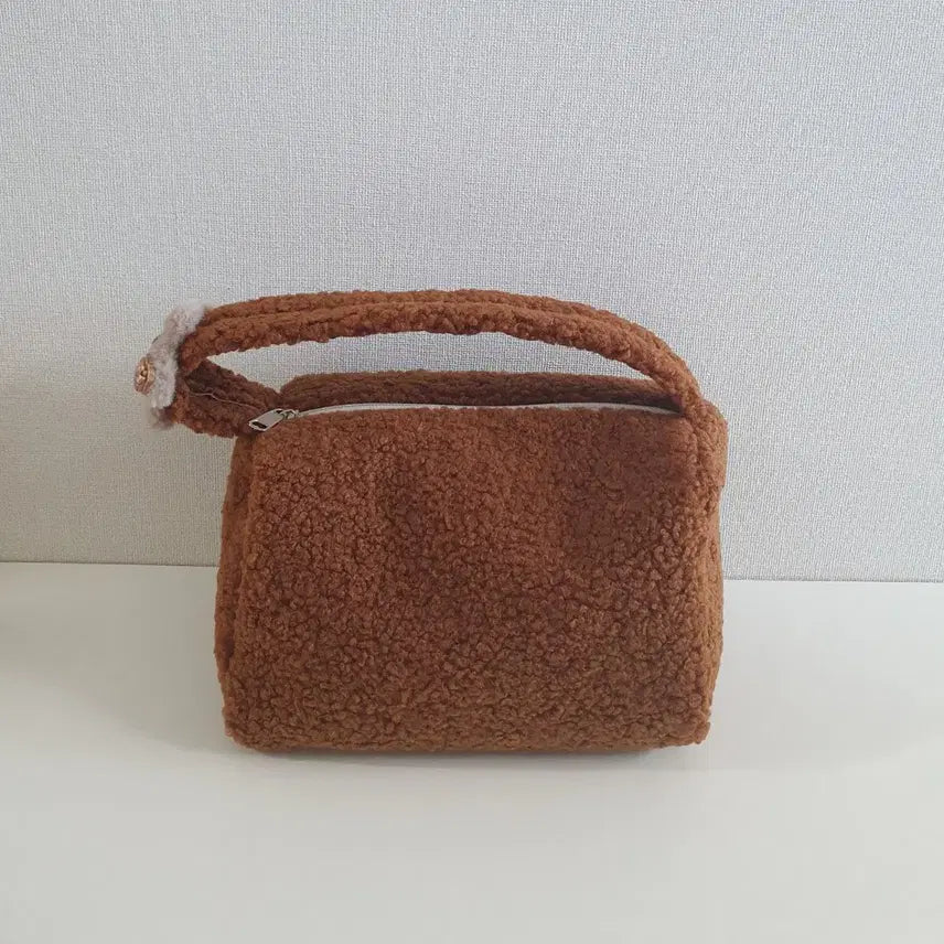 [BUNJANG] Hello Kitty Brown Teddy Fleece Tote Bag / 헬로키티 브라운 토트백