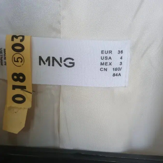 [BUNJANG] MNG Ivory Jacket Size 36 / MNG 아이보리 자켓 36사이즈 상태좋음 뒷트임도안뗌