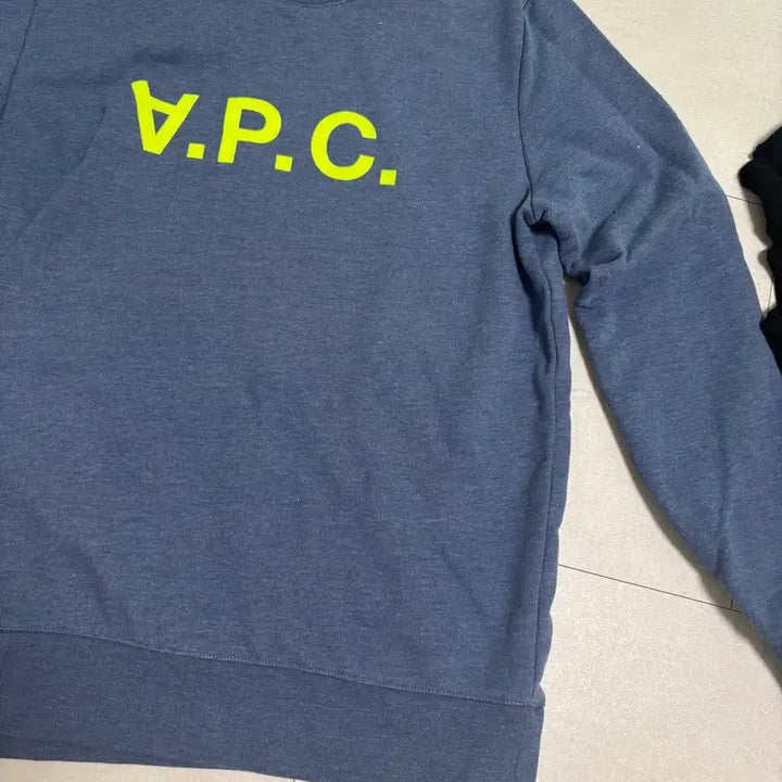 [BUNJANG] A.P.C. V.P.C. Crewneck Sweatshirt M / 아페쎄 V.P.C. 블루 맨투맨 티셔츠M