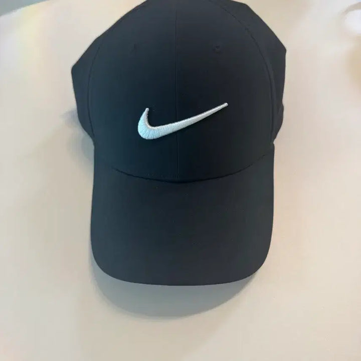 [SOLD OUT] 나이키 드라이핏 클럽 스트럭처 헤더 캡