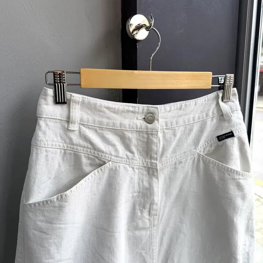 [SOLD OUT] 64/ 시스템 23FW 화이트 코튼 스커트