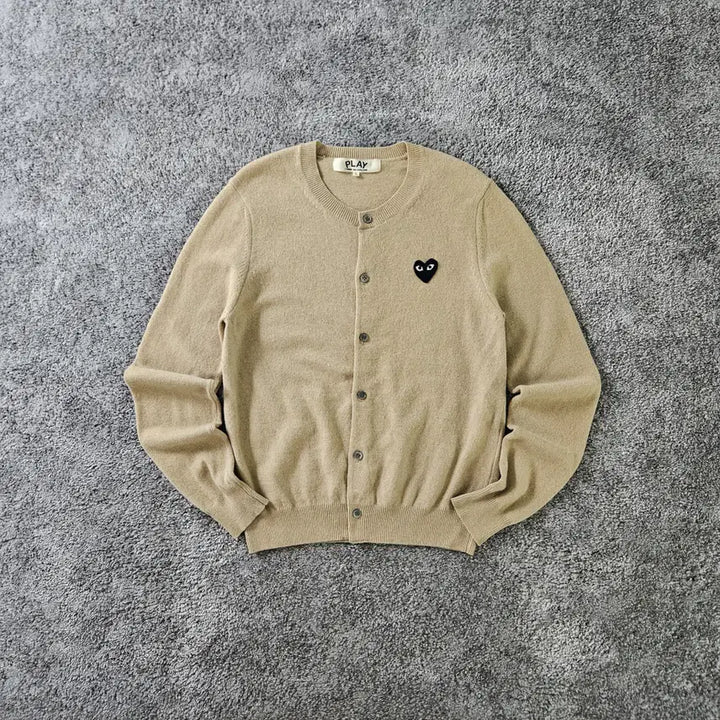 [BUNJANG] COMME des GARCONS PLAY Cardigan / [무료배송] COMME des GARCONS PLAY 가디건