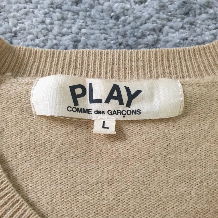 [BUNJANG] COMME des GARCONS PLAY Cardigan / [무료배송] COMME des GARCONS PLAY 가디건