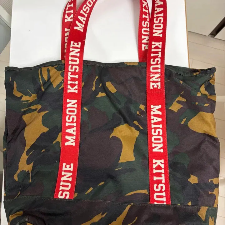 [BUNJANG] Maison Kitsune x Eastpak Tote Bag / 메종 키츠네&amp; 이스트팩 콜라보 토트백
