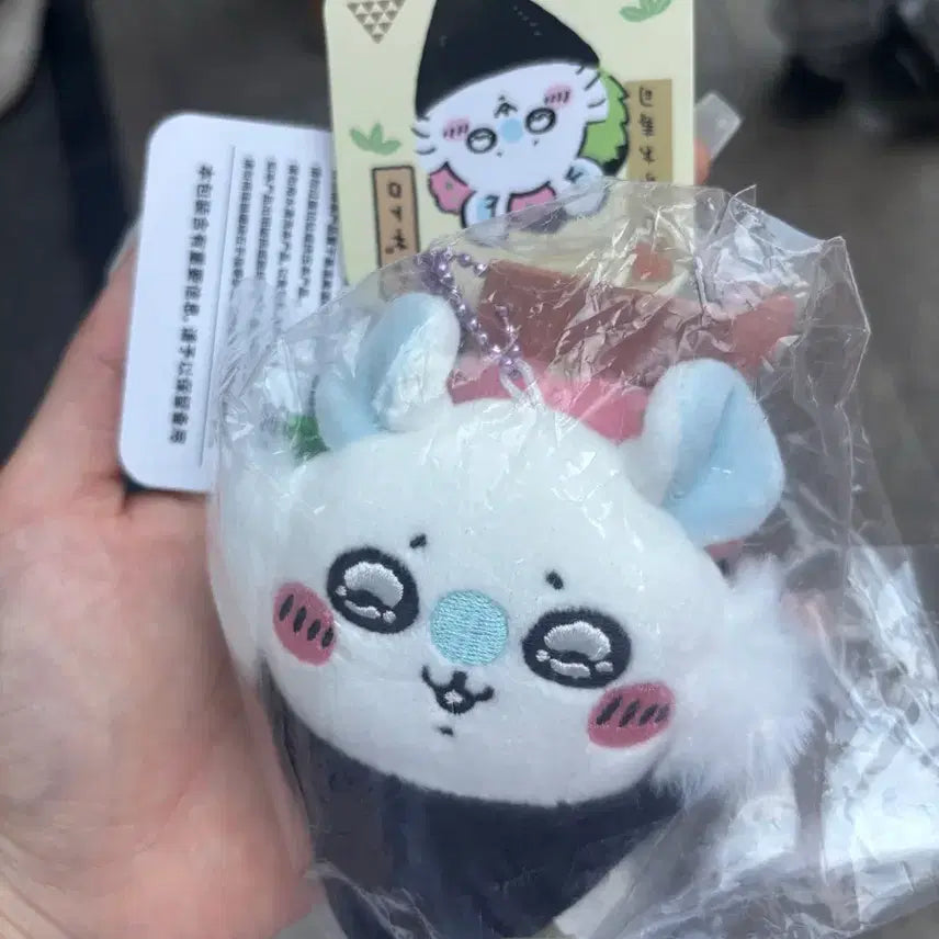 [BUNJANG] Chiikawa Momonga Maki Sushi Plush with Ball Chain / 원가양도) 치이카와 모몽가 마끼 초밥