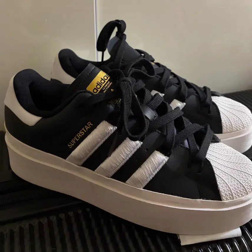[BUNJANG] Adidas Superstar Bonega Black / [새상품/정품] 아디다스 슈퍼스타 보네가 블랙 240