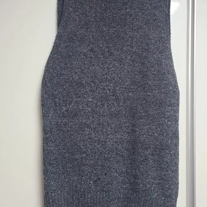 [BUNJANG] Grey V-Neck Knit Vest / V넥 니트 조끼 그레이, 임부복 가능