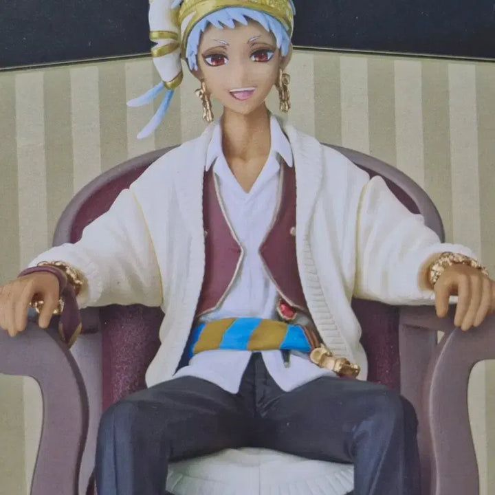 [BUNJANG] Twisted Wonderland Karim Chesterton Chair Figure / 트위스테 카림 의자 피규어